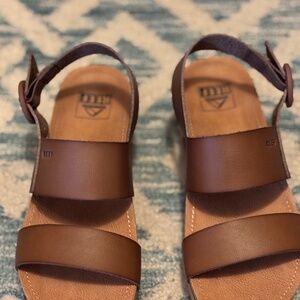 Reef Sandals. Size 6